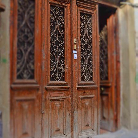 Nino'S Apartment In The Center Of Tiflis Exterior foto